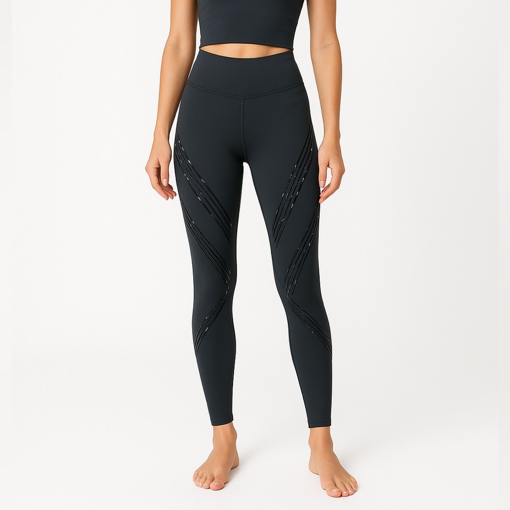 ALO Yoga gray Leggings with stripes